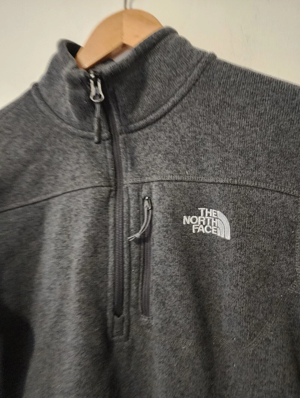 The North Face Men’s Dark Gray Half-Zip Fleece Pullover